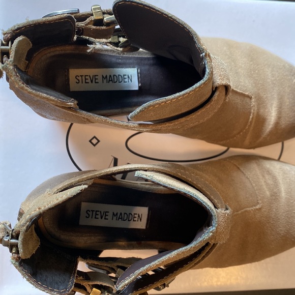 Steve Madden Cinch Bootie - Picture 8 of 11